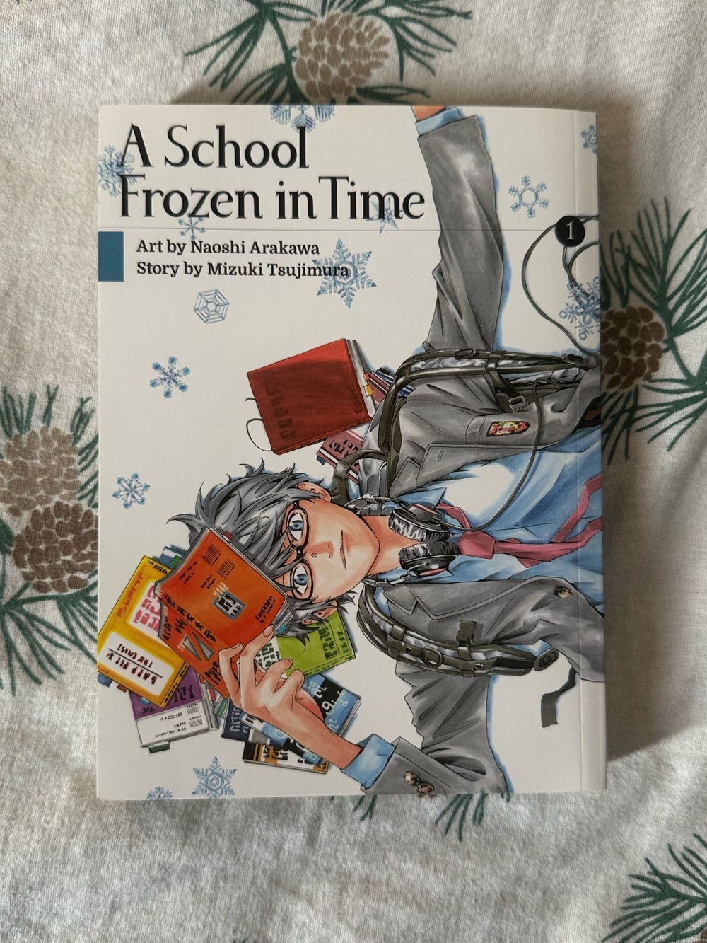 ✨ 3/$20 Books || A School Frozen In Time - Mizuki Tsujimura, Manga Vol 1
